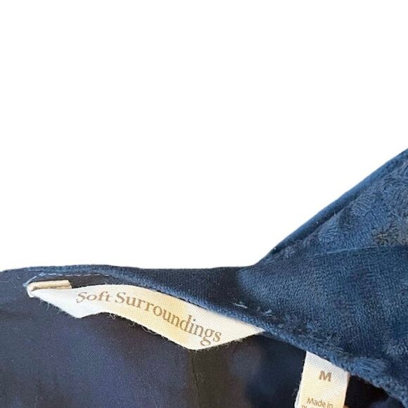 Soft Surroundings Corinthia Top Velvet Embroidered Navy Blue Blouse Size M - Picture 4 of 6